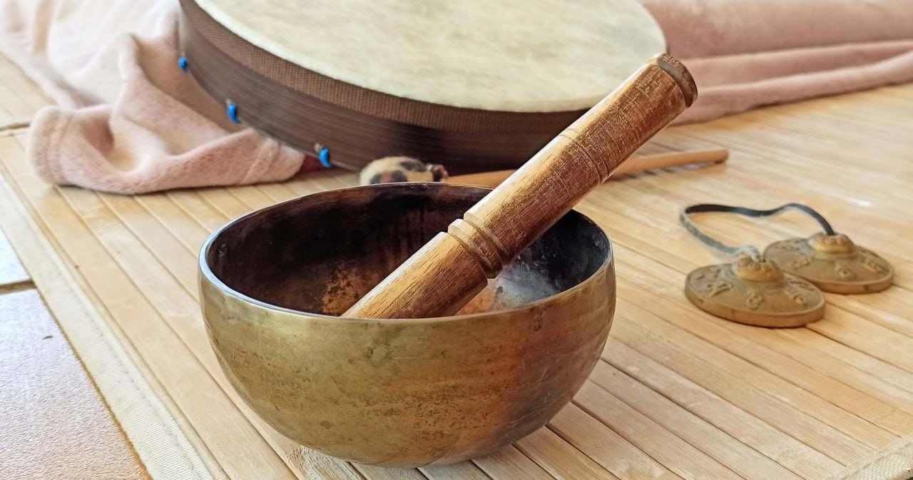 Viaje Sonoro Yoga y Arte Motril