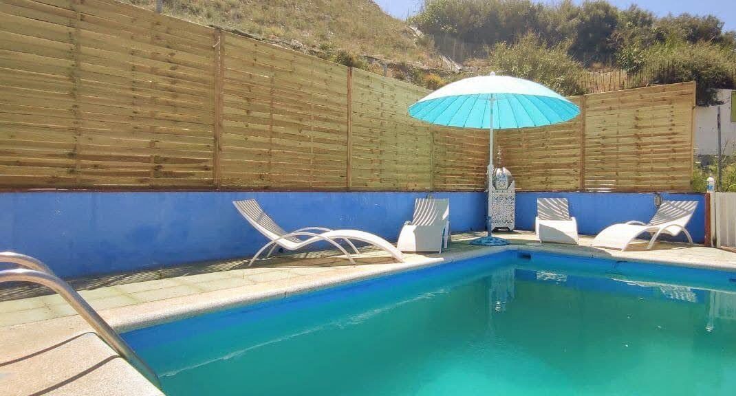 Piscina Arte y Yoga Motril